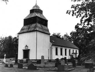ljushult_kyrka1.jpg (76175 byte)